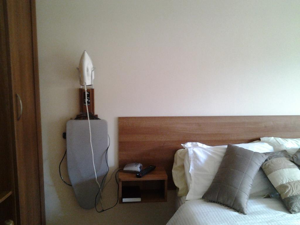 Gardenfield House Bed & Breakfast H91Vh02 Голуэй Экстерьер фото